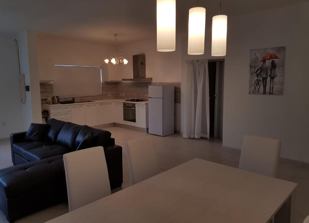 Twenty-seven Apartment Naxxar